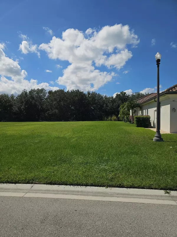 Port Saint Lucie, FL 34952,151 SE Via Bisento