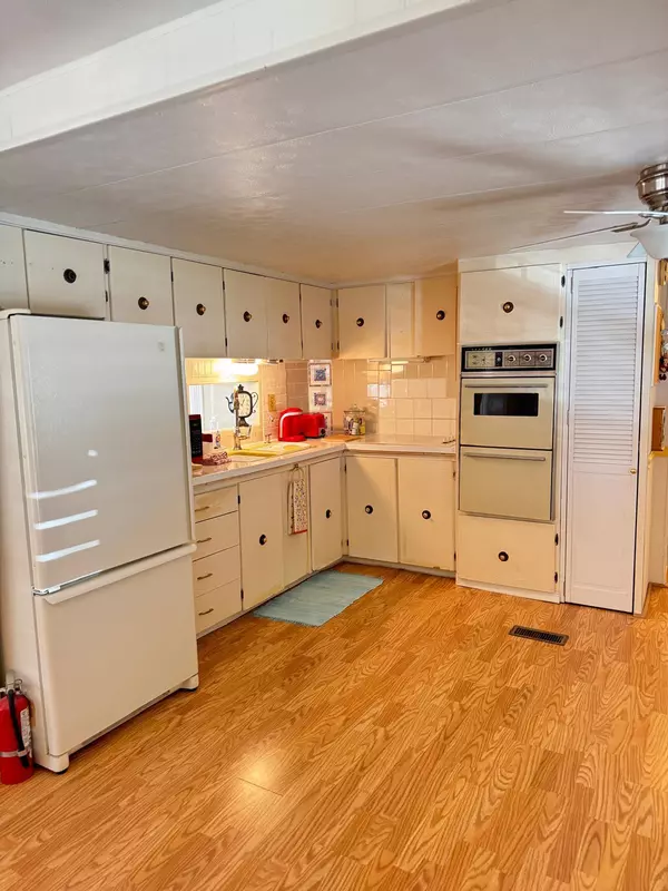 Hobe Sound, FL 33455,11055 SE Federal HWY 54