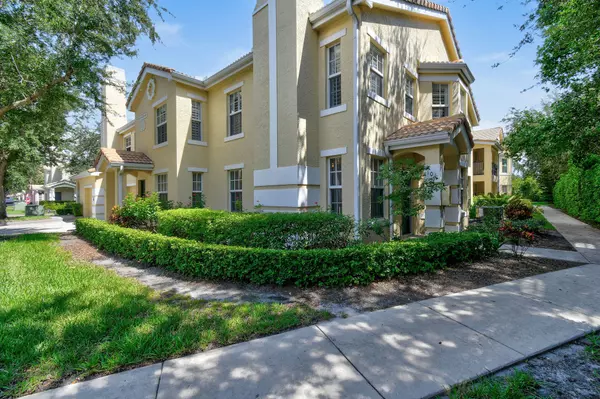 Port Saint Lucie, FL 34986,148 SW Peacock BLVD 25101