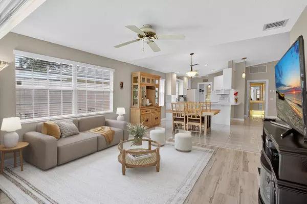 Palm Beach Gardens, FL 33410,4174 Royal Oak DR