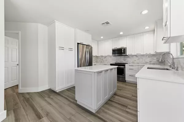 Boca Raton, FL 33498,10353 Milburn LN