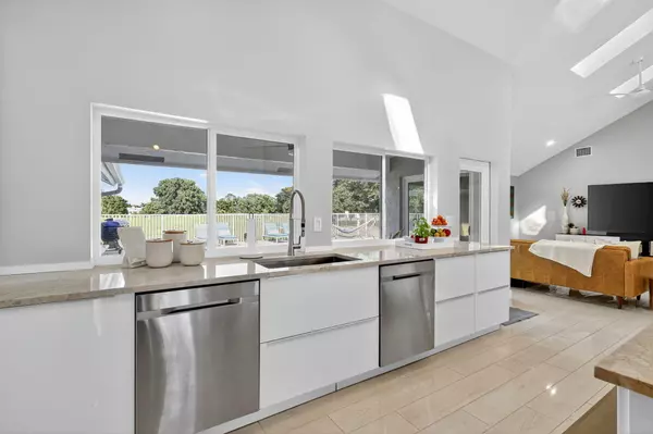 Boynton Beach, FL 33436,4275 Fox TRCE