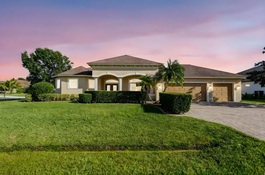 5841 NW Alpha CT, Port Saint Lucie, FL 34986