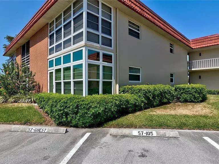 63 Tall Oaks CIR, Tequesta, FL 33469