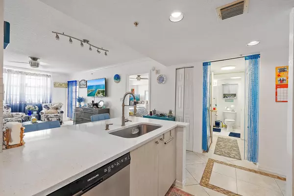 West Palm Beach, FL 33407,1801 N Flagler DR 732