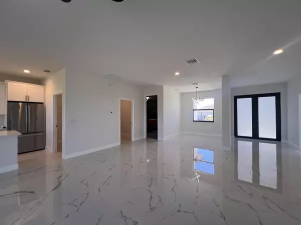 Port Charlotte, FL 33981,15725 Autry CIR