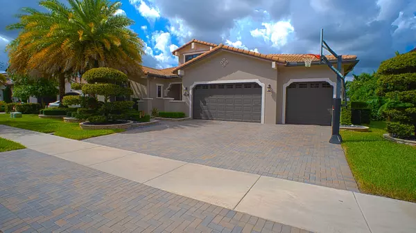 8965 E Watercrest CIR, Parkland, FL 33076