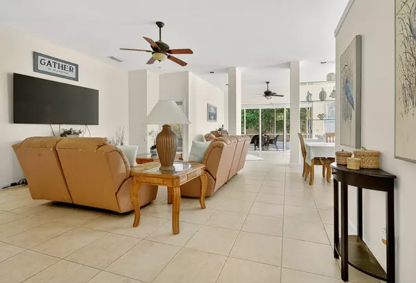 Jupiter, FL 33458,162 E Hampton WAY