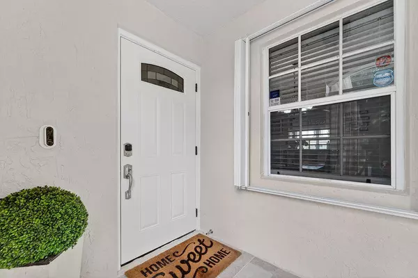 Lake Worth, FL 33467,7297 Burgess DR