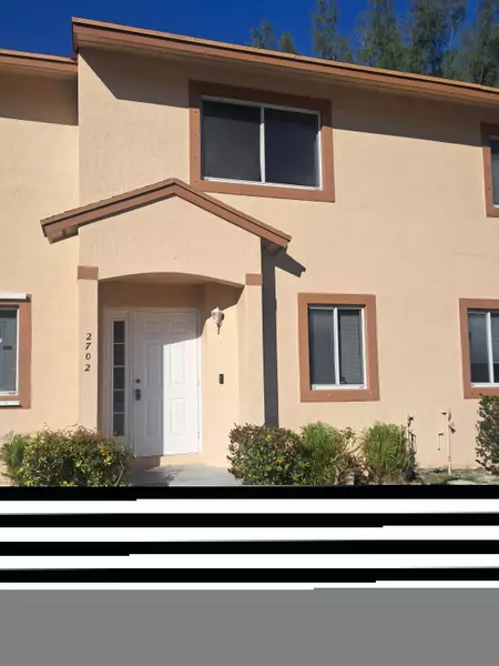 2702 Lakeview DR, Royal Palm Beach, FL 33411