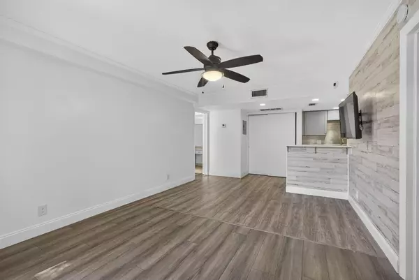 West Palm Beach, FL 33401,612 Executive Center DR 3107