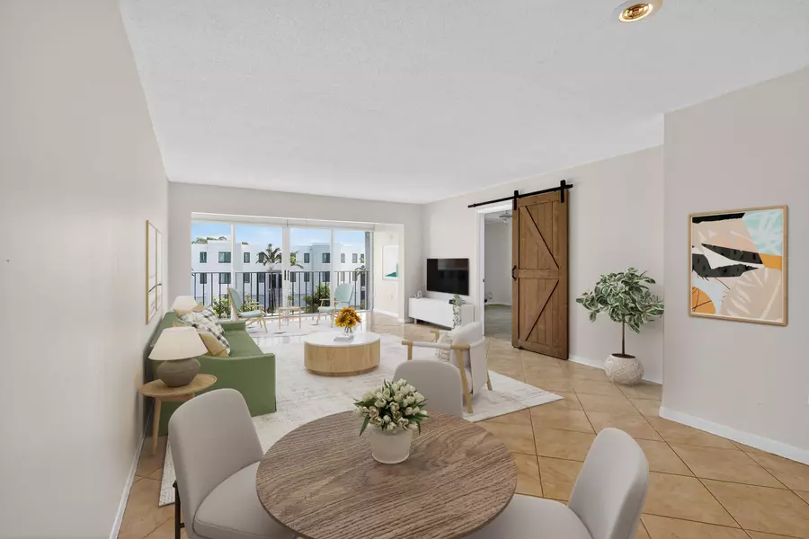 4242 Deste CT 301, Lake Worth, FL 33467