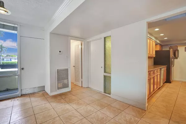 Boca Raton, FL 33432,1401 S Federal HWY 102