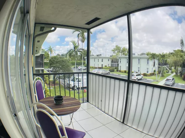 Delray Beach, FL 33446,7535 S Oriole BLVD 206