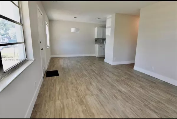 Hollywood, FL 33020,2223 Hope ST
