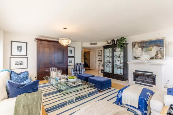 Jupiter, FL 33469,19950 Beach Road 4s