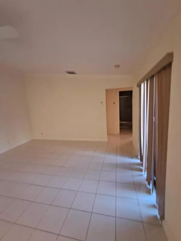 Wellington, FL 33414,14068 Wellington TRCE