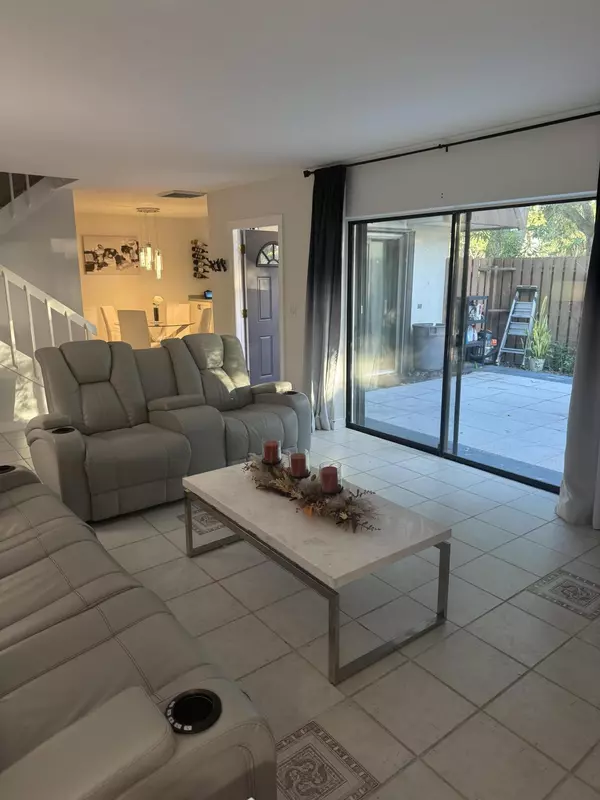 Stuart, FL 34997,6111 SE Riverboat DR