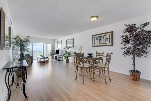 Highland Beach, FL 33487,3101 S Ocean BLVD 804