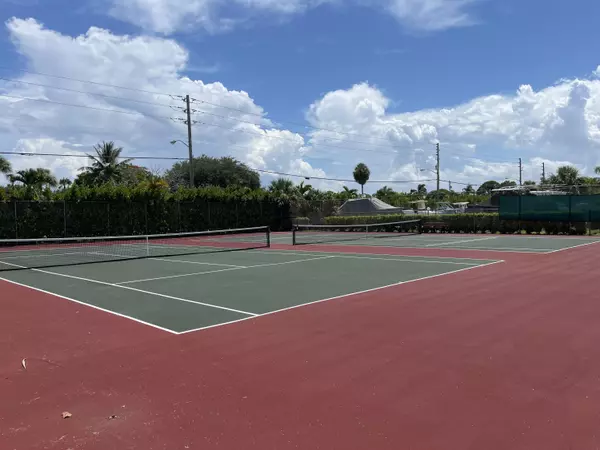 Jupiter, FL 33458,825 Center ST 7c