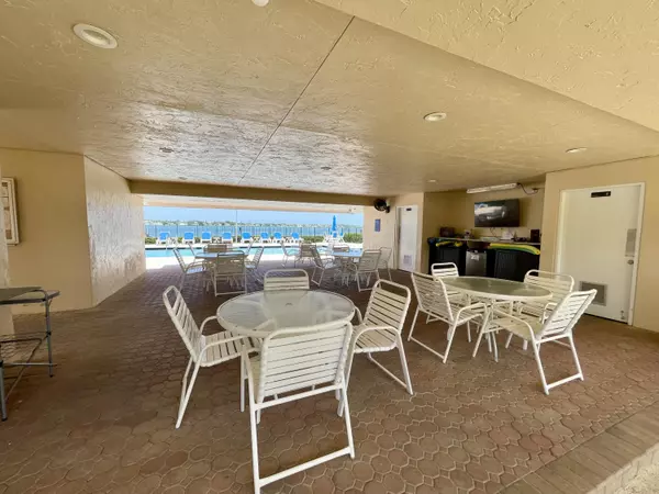 Jupiter, FL 33458,825 Center ST 7c