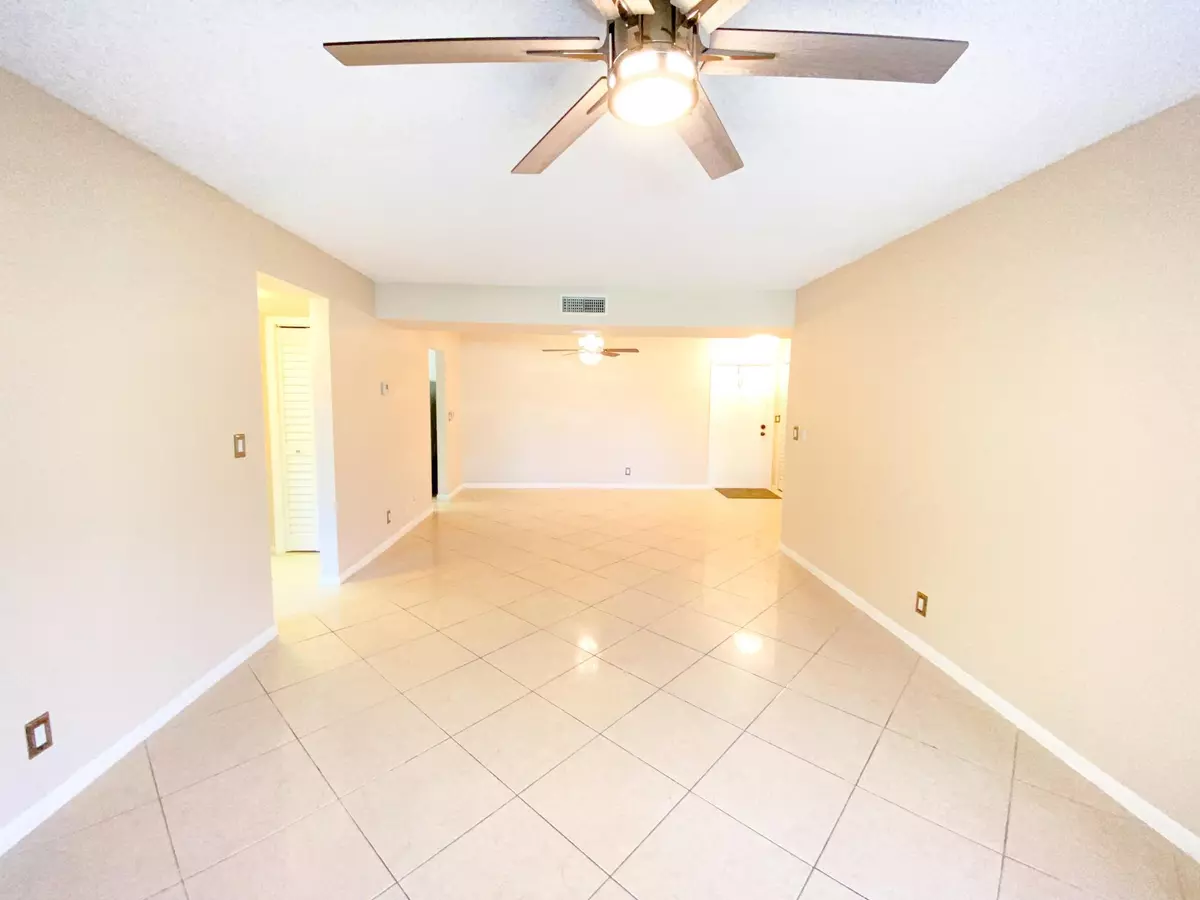 Boca Raton, FL 33486,612 NW 13th ST 27