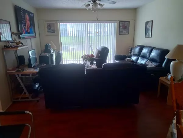 West Palm Beach, FL 33411,354 N N Lake Frances DR 354