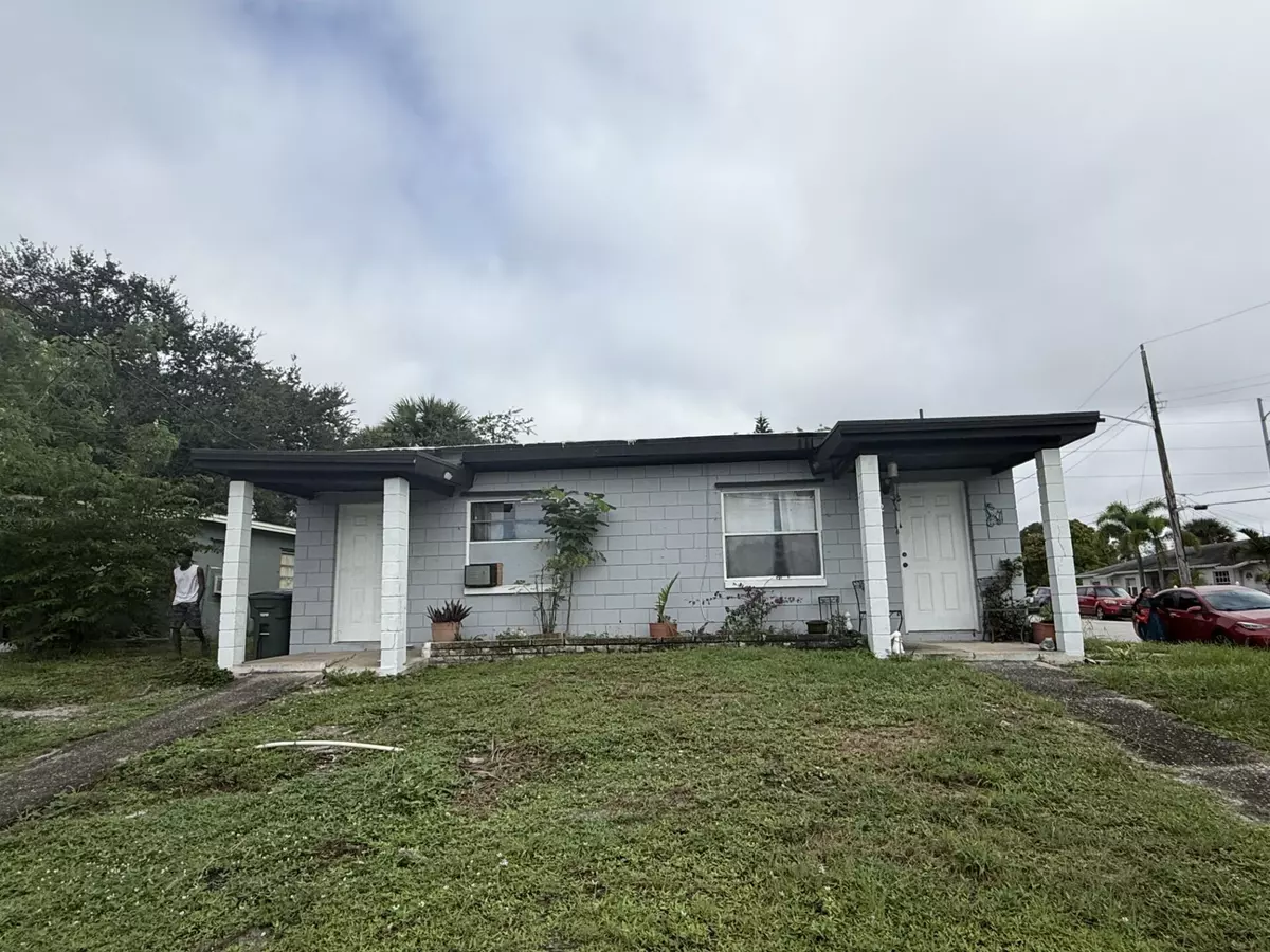 Fort Pierce, FL 34950,602 Cedar PL