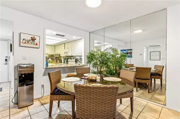 Hutchinson Island, FL 34949,2400 S Ocean DR 3311