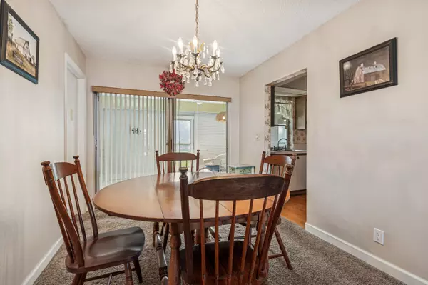 Boynton Beach, FL 33426,811 SW 18th CT