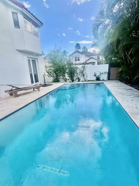 Dania Beach, FL 33004,905 Natures Cove RD