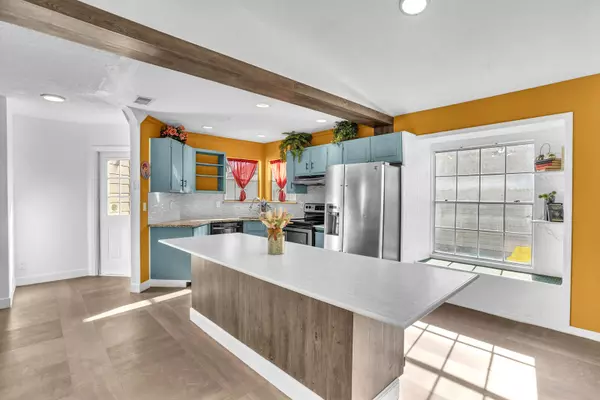 West Palm Beach, FL 33415,5740 Dewberry WAY