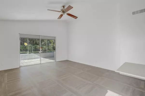 West Palm Beach, FL 33415,5740 Dewberry WAY