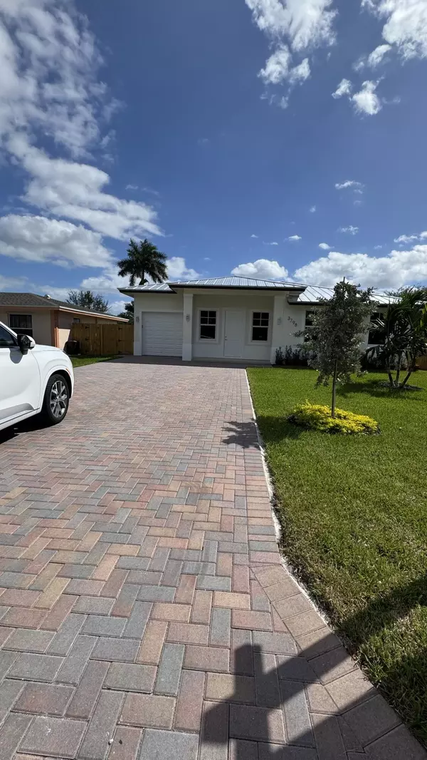 Palm Springs, FL 33461,3798 Coconut Road RD