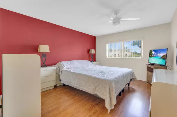 Delray Beach, FL 33484,5755 Doris CT