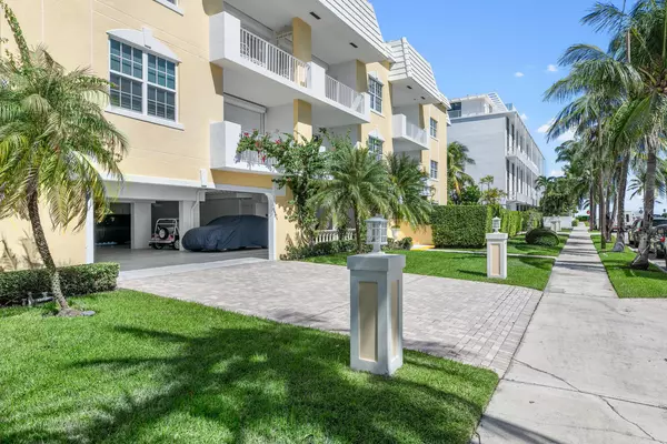 Palm Beach, FL 33480,127 Peruvian AVE 302