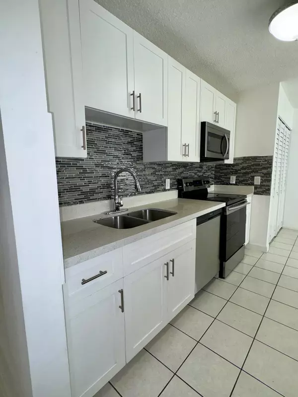 Lake Worth, FL 33463,4609 Pruden Blvd BLVD