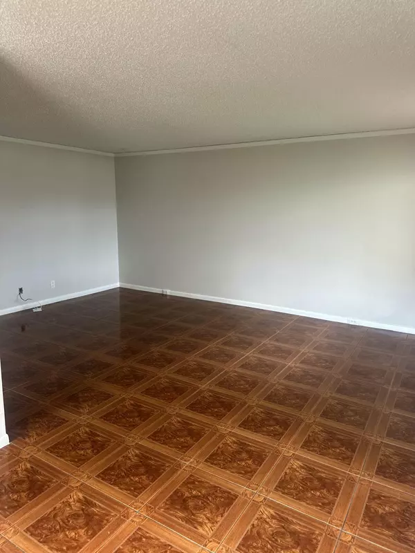 West Palm Beach, FL 33417,193 Chatham J