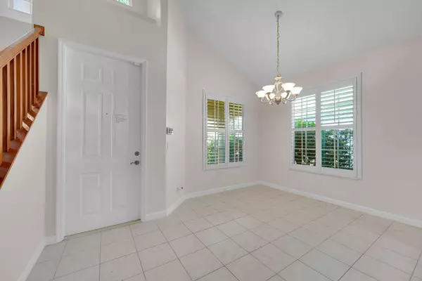 Port Saint Lucie, FL 34986,732 SW Munjack CIR