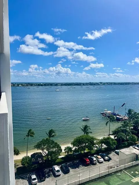 West Palm Beach, FL 33407,5600 N Flagler DR 1110