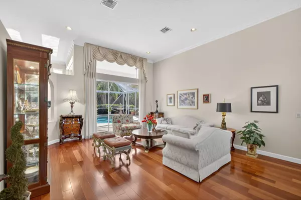 Palm Beach Gardens, FL 33418,42 Cayman PL