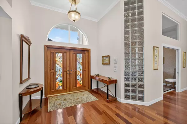 Palm Beach Gardens, FL 33418,42 Cayman PL