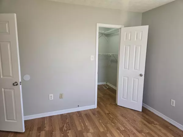 Port Saint Lucie, FL 34953,253 SW Starflower AVE