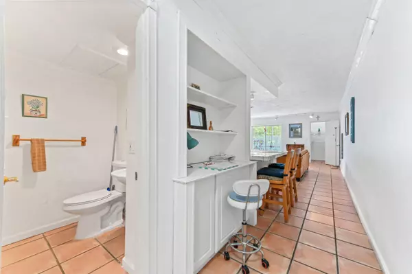 Key Biscayne, FL 33149,251 Galen DR 309e
