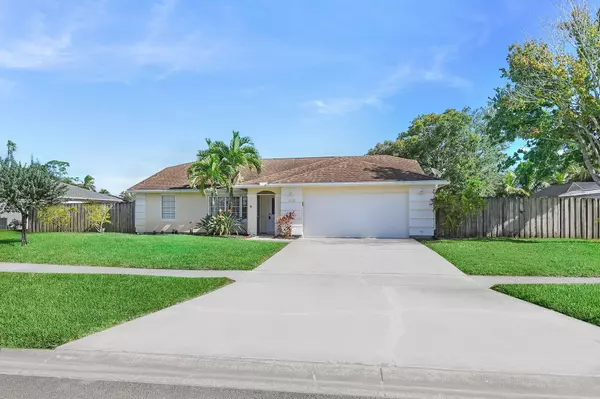 503 NE Solida CIR, Port Saint Lucie, FL 34983
