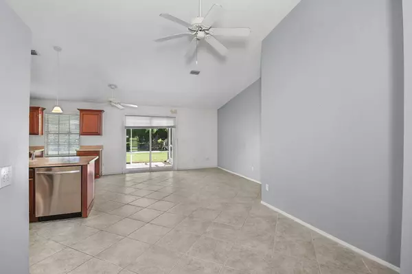 Port Saint Lucie, FL 34983,503 NE Solida CIR