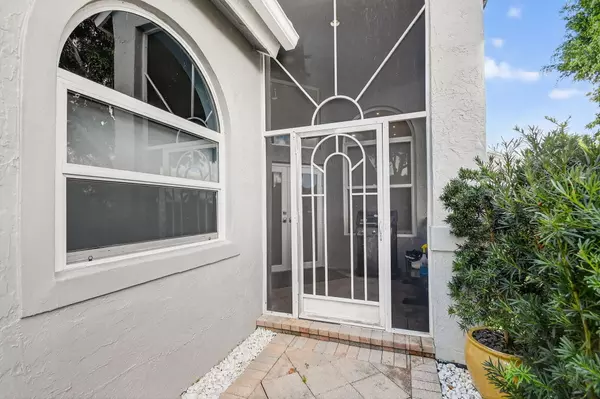 Boynton Beach, FL 33437,6430 Three Lakes LN