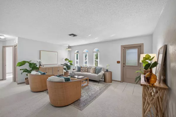 Lake Worth, FL 33467,142 W Palmetto RD