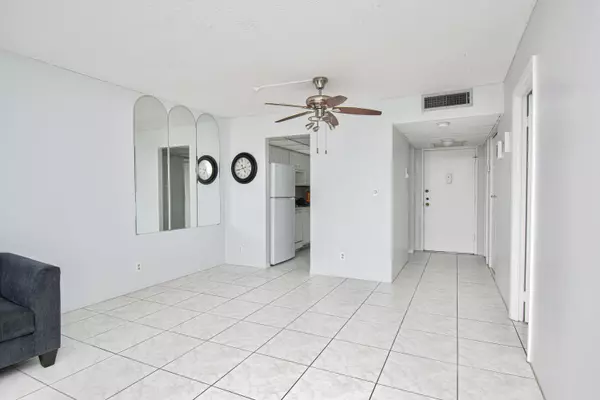 Hollywood, FL 33020,2731 Taft ST 408