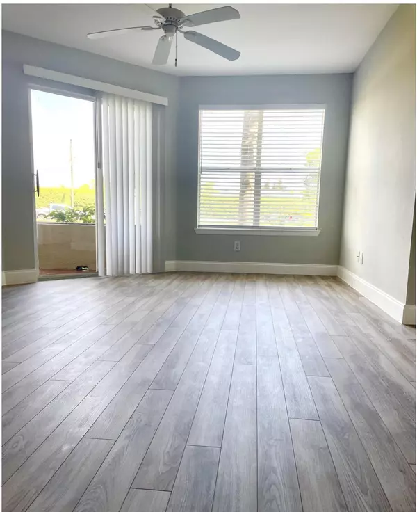 Delray Beach, FL 33445,1705 Palm Cove BLVD 108